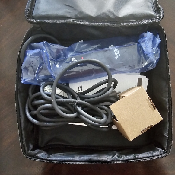 *FIRM* LNC Bundle Pet Trimmer- Andis Proclip AGC+ and New pack of guards - Picture 8 of 8